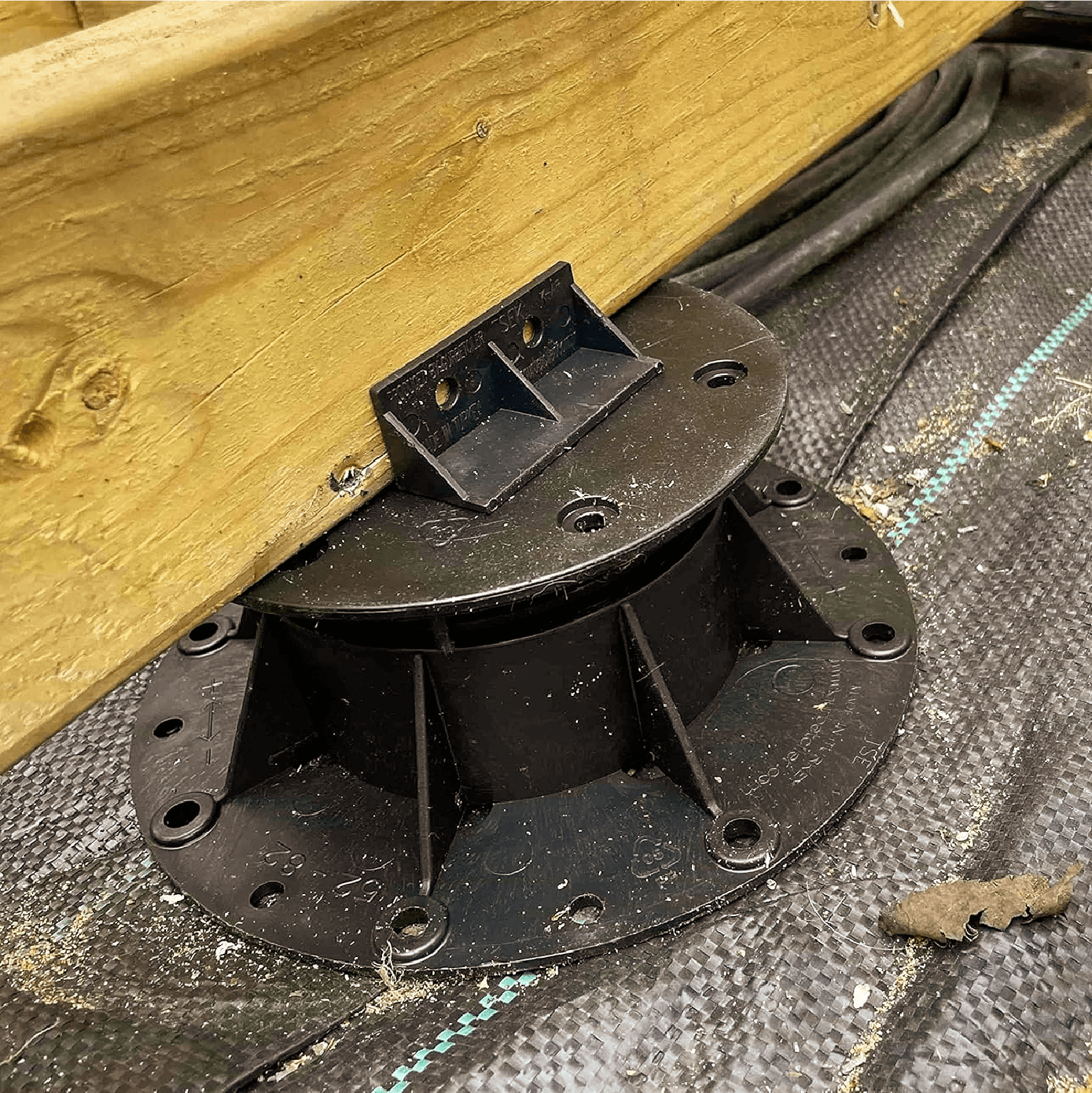 Decking Adjustable Risers (Optional Extra)